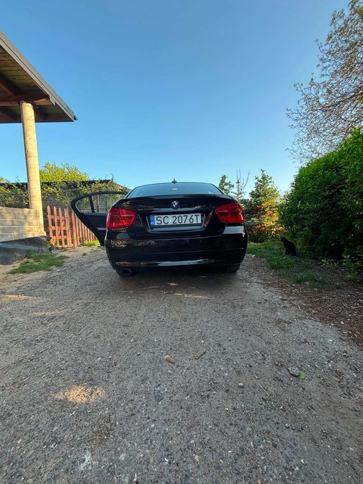 BMW E90 320i benzyna (pewne auto)