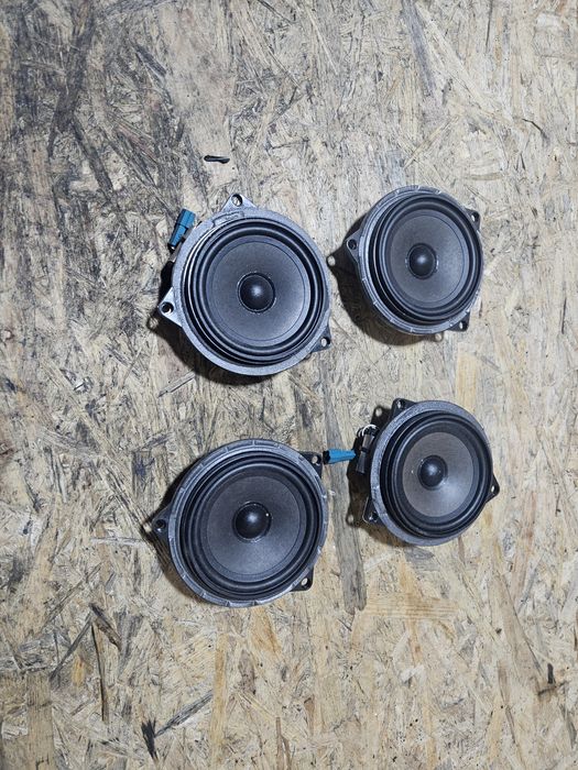 Glosniki Bmw E90 E91 E87 E81 E92 E93 E82 E88 E60 E61 x1 e84  subwoofer