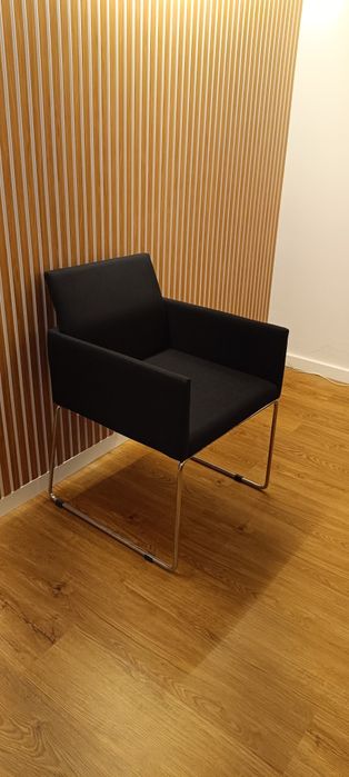 Cadeira preta elegante