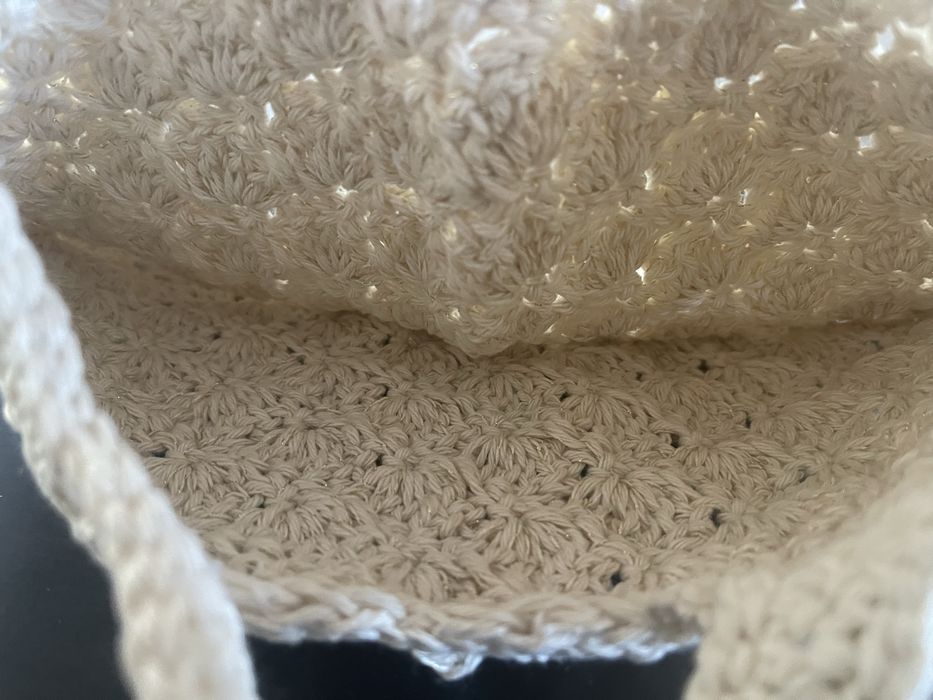 Mala em croché creme