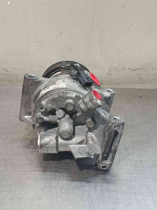 Compressor AC DACIA Duster (HM_)