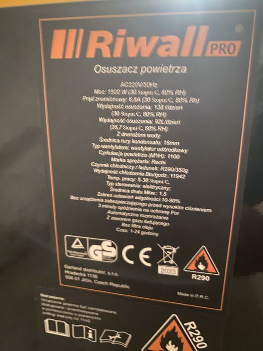 Wynajem sprzętu osuszacz powietrza