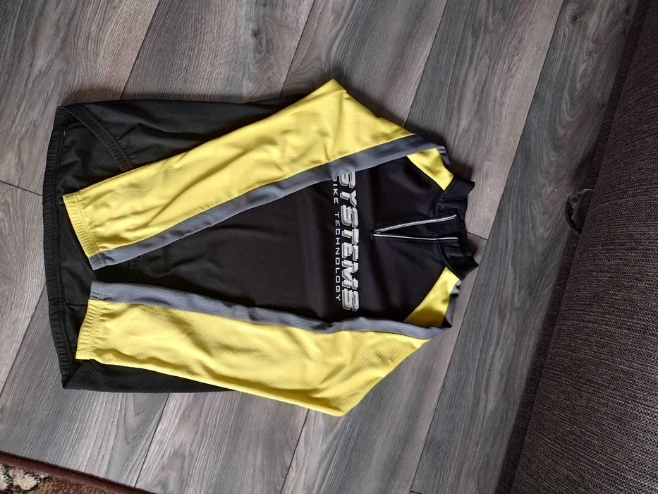 Sprzedam kurtkę na rower