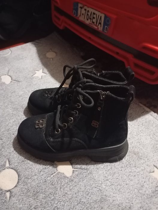 Взуття жіноче розмір 36