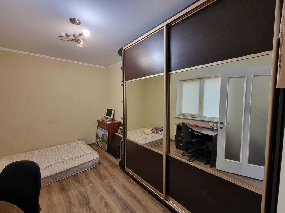 Будинок біля озера, с. Слобода Черкаського району