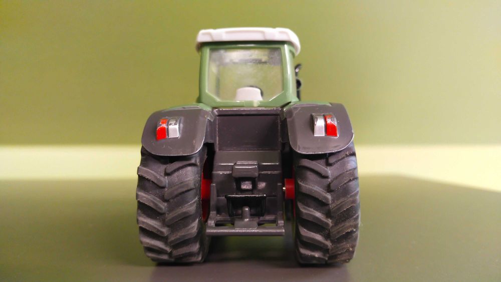 Siku traktor Fendt 1 50