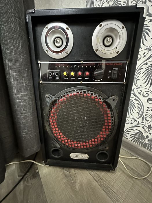 Продам музыкальные колонки с флешкой и AUX