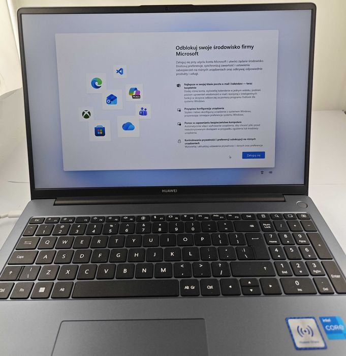 Laptop Huawei MateBook D16