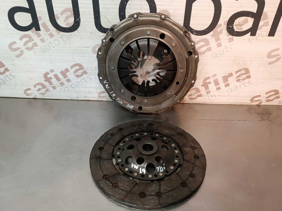 KIT EMBRAIAGEM (DISCO + PRENSA) VOLKSWAGEN GOLF IV / SEAT LEON / AUDI A31.9TDI 110CV (SEMI-NOVO)