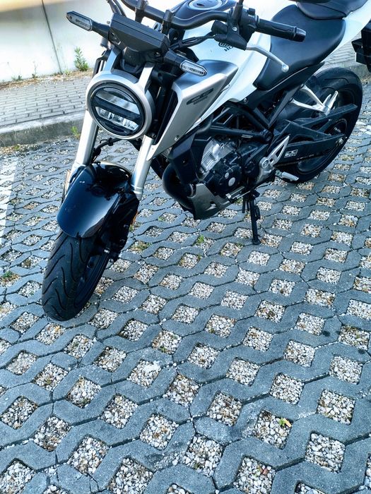 Honda CB125R Branco Pérola