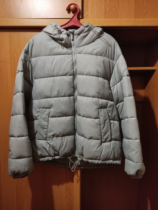 Куртка жіноча сіра