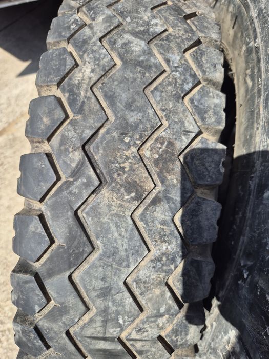 Opony 8.40-15c  8.40-15