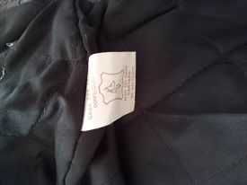 BLUSÃO DE PELE NOVO