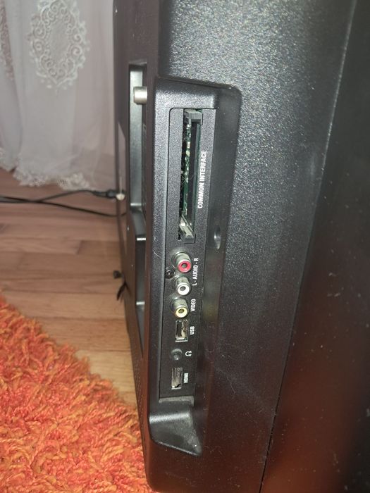 Телевізор Philips 32PFL3606H/12