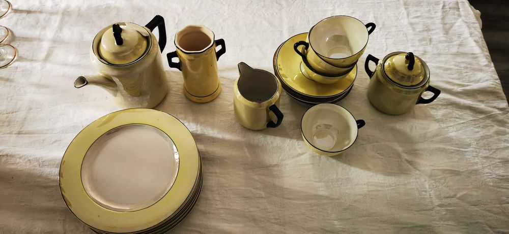 Conjunto de chá antigo