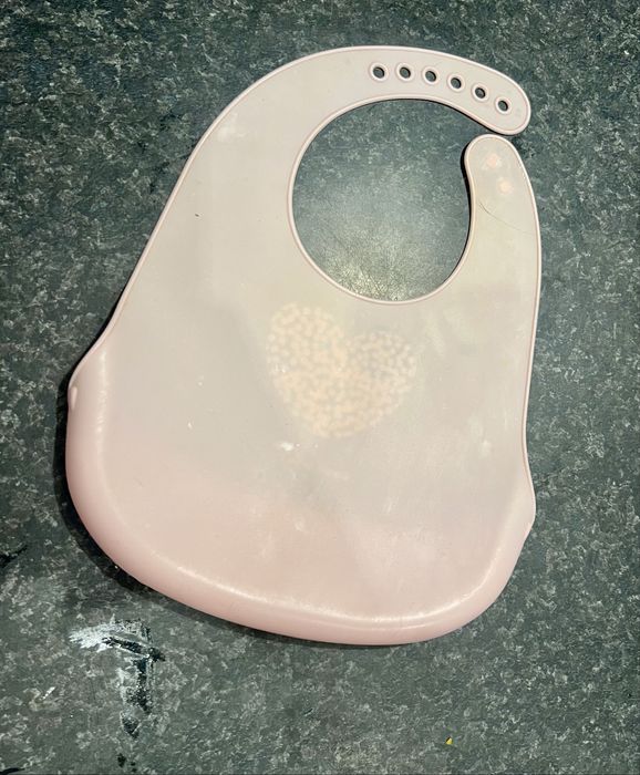 2x śliniak silikonowy canpol stan idealny