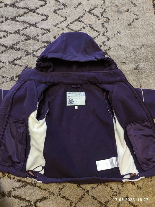 Kurtka wiatrówka dla dziewczynki