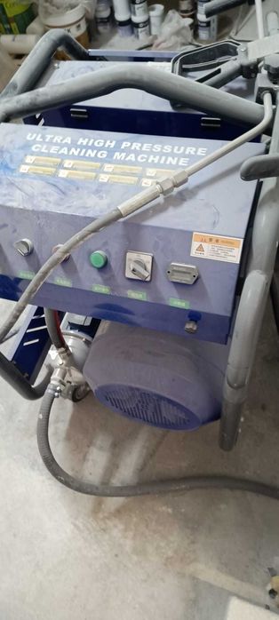 Máquina Hidrolavadora Industrial Ultra Alta Pressão 1000 Bar (37kW) - Como Nova