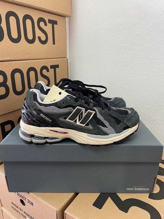 Мужские кроссовки New Balance 1906D Black Protection Pack Premium.