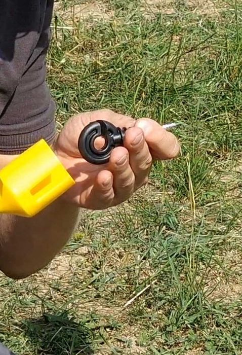 Izolator okrągły do plecionek i drutu BASIC, opakowanie 50 szt, Kerbl