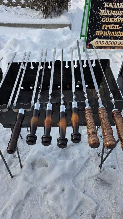 Шампур подвійний з дерев'яною ручкою,подарунок чоловіку(товщина 3 мм)