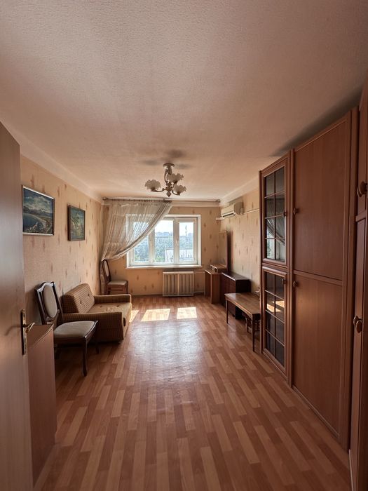 Власник, 2-кімнатна, метро «Лісова»