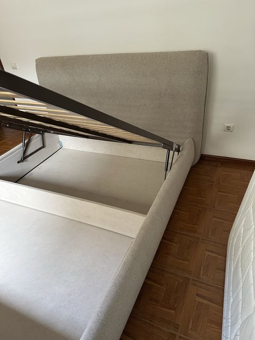 Cama de Casal - Colchao 160x200 com Estrado Elevatorio