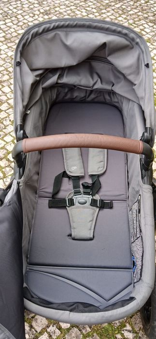 Baby Stroller with Egg-Shaped Seat424290228047063041