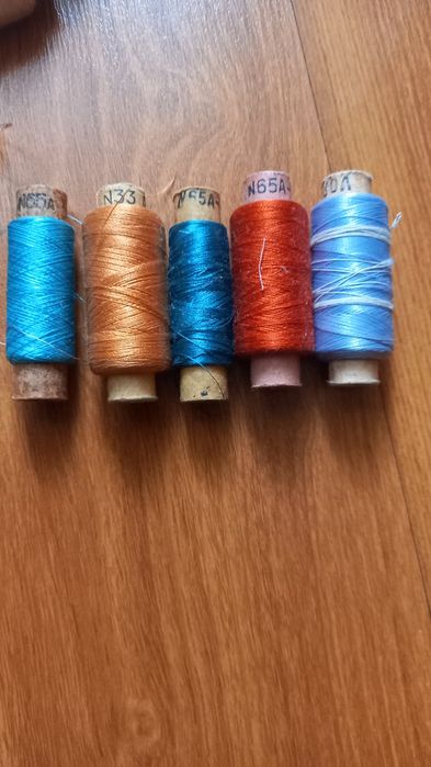 Нитки в асортименті.Залишки від фабрики ручної вишивки.