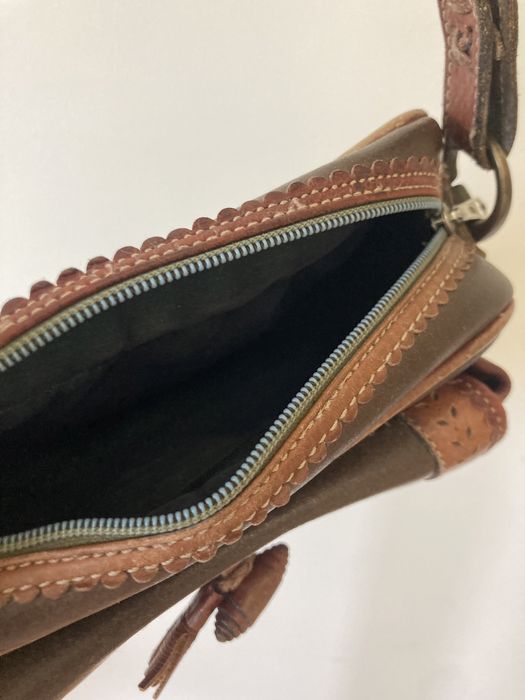 Mala tiracolo castanha