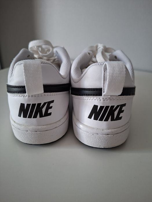 Tenis nike court n38