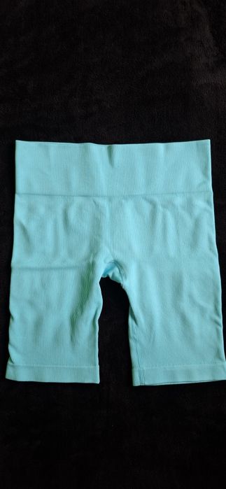 Sprzedam krótkie leginsy z Primark