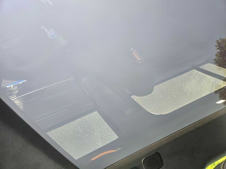 Rivian R1S      2024