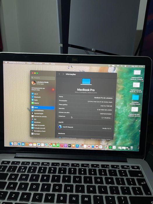 Apple Laptop444633584186828801