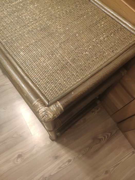 Rattanowa komoda na kółkach