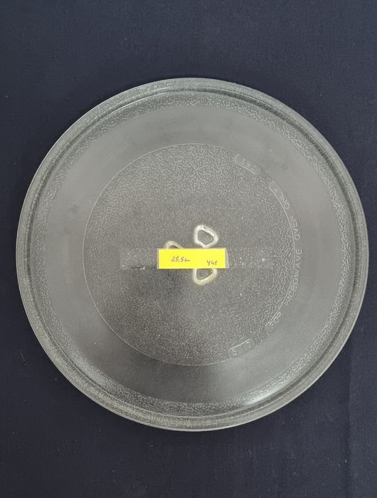 Prato de microondas com 25.5 cm.