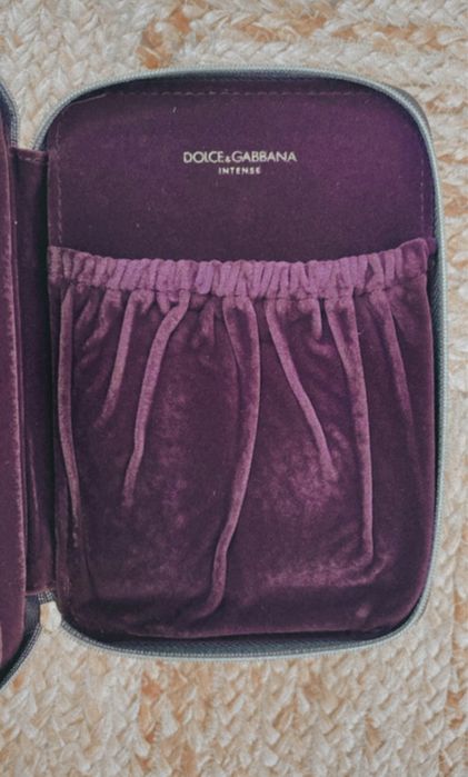 Bolsa carteira porta jóias de veludo Dolce & Gabbana Pour Femme