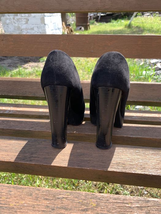 Зручні жіночі туфлі на каблуках. Розмір 37