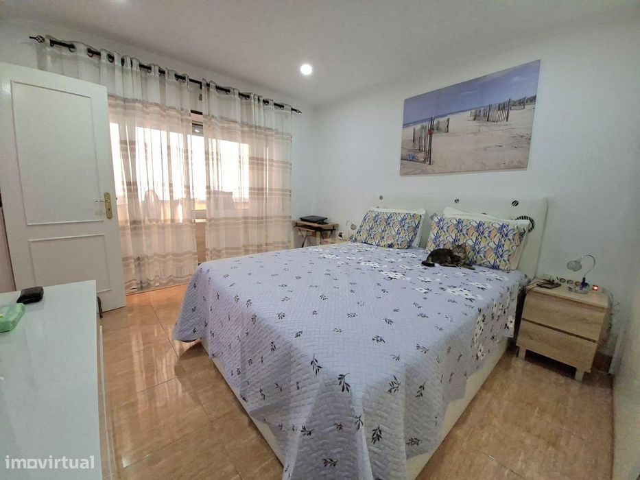 Apartamento Renovado em Baixa da Banheira, Moita