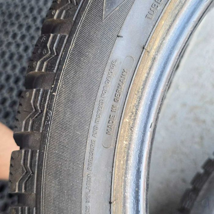 Шини зима 3шт 245/45 Р19 102V Dunlop Winter Sport M3
