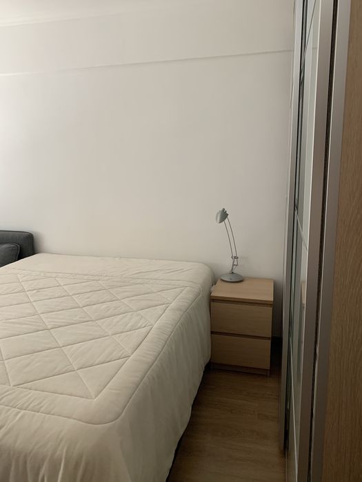 Quarto ( central ) em Algés