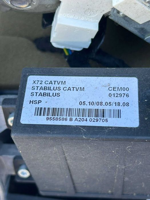 Mechanizm silniczek otwierania klapy elektrycznej Citroen C5 III X7