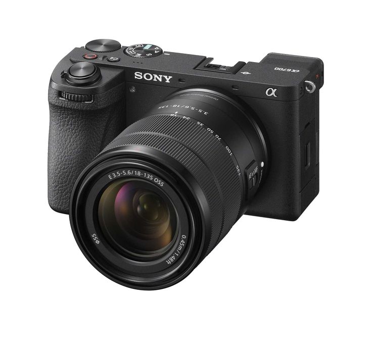 Aparat Sony A6700 + obiektyw 18-135mm. Nowy. Gwarancja!