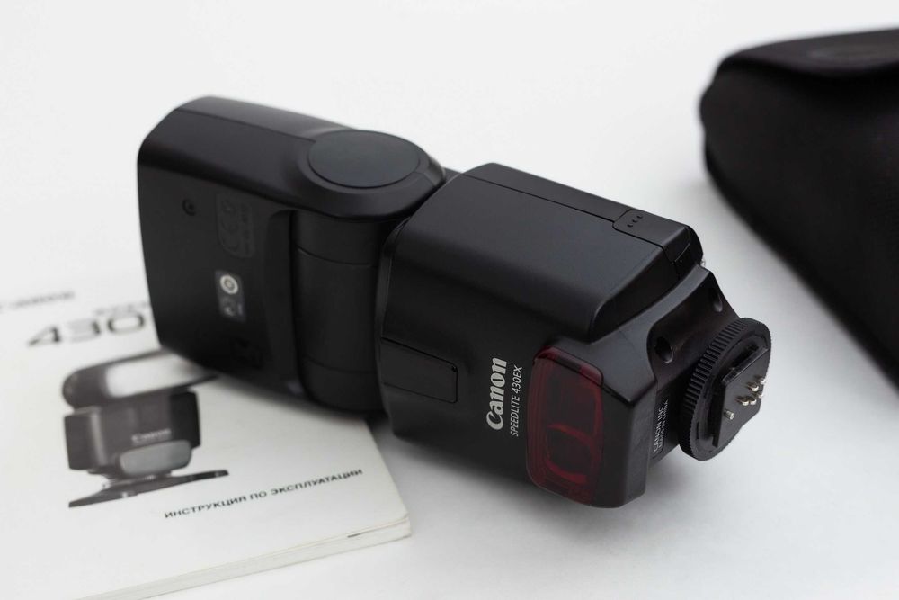 Спалах Canon 430EX в гарному стані