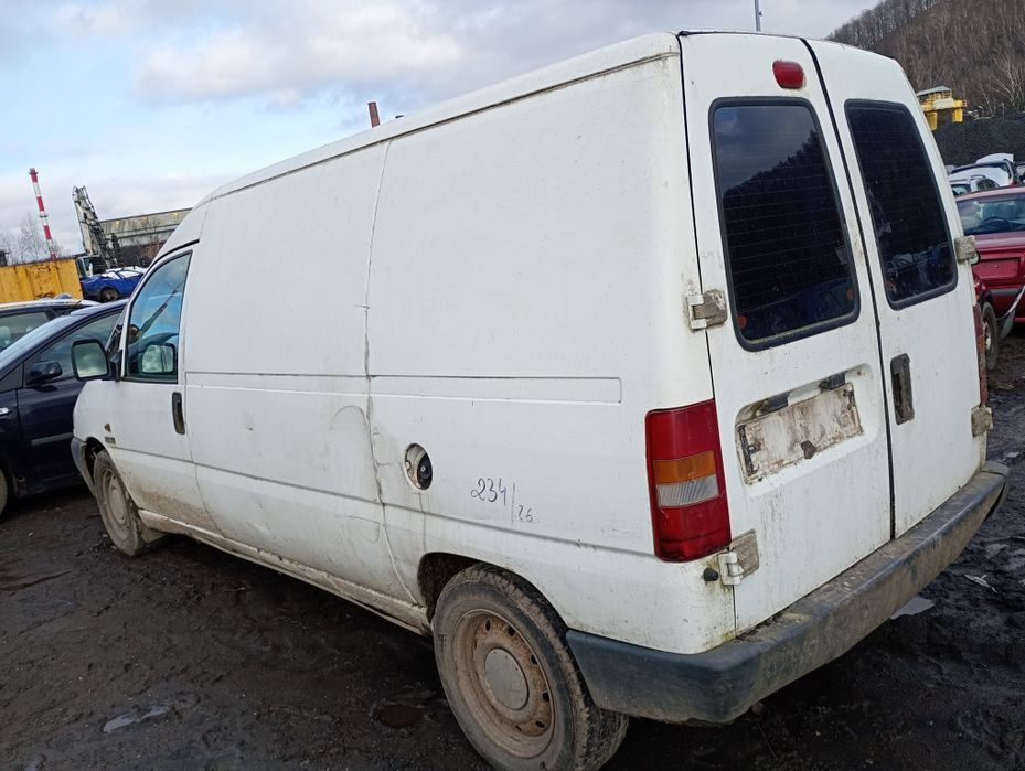 Citroen Jumpy 2.0 d lampa przednia, części transport Fv dostawa