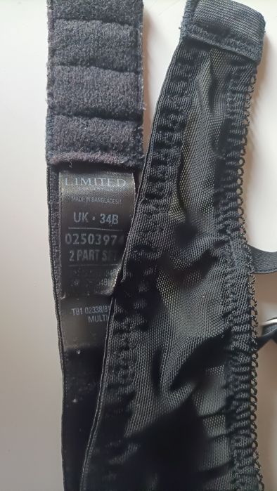 Biustonosz Marks & Spencer 34B