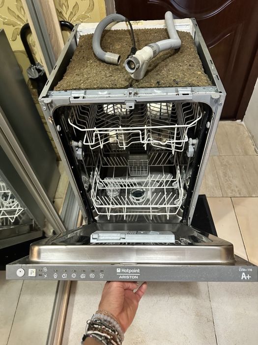 посудомоечная машина Hotpoint Ariston A+