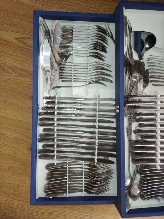 Chrome Cutlery Set in Box423702230992179202
