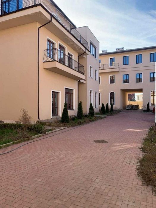 Здание 3 100 м2 на 27 сотках земли! Клиника, Представительство, Школа!