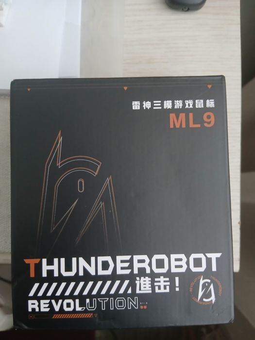 Thunderobot ML901 | PAW3395 | 26000 DPI | Бездротова